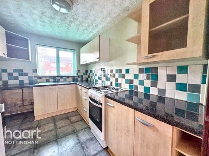 3 Bedroom Semi-Detached House For Sale In Bernard Street, Nottingham, NG5
