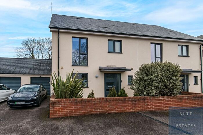 3 Bedroom Semi Detached House For Sale In Cobley Court, Exeter, EX4