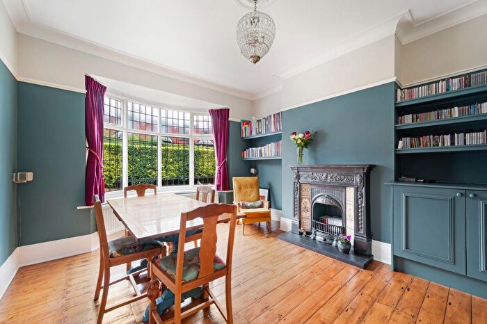 3 Bedroom Semi-Detached House For Sale In Westcliffe Road, Bolton, BL1