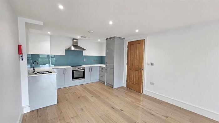 1 Bedroom Flat To Rent In Flat, Milton Road Library, Ascham Road, Cambridge, CB4