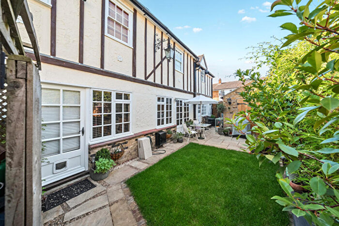 3 Bedroom Semi-Detached House For Sale In Talbot Street, Hertford, SG13