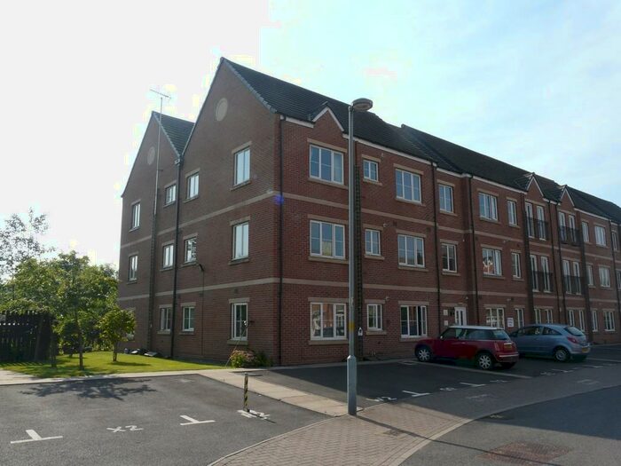 2 Bedroom Flat To Rent In Rea Road, Hawkesley Gardens, Northfield, B31