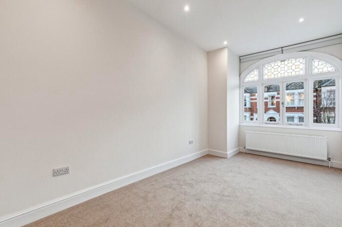 4 Bedroom Property To Rent In Stanlake Road, London, W12