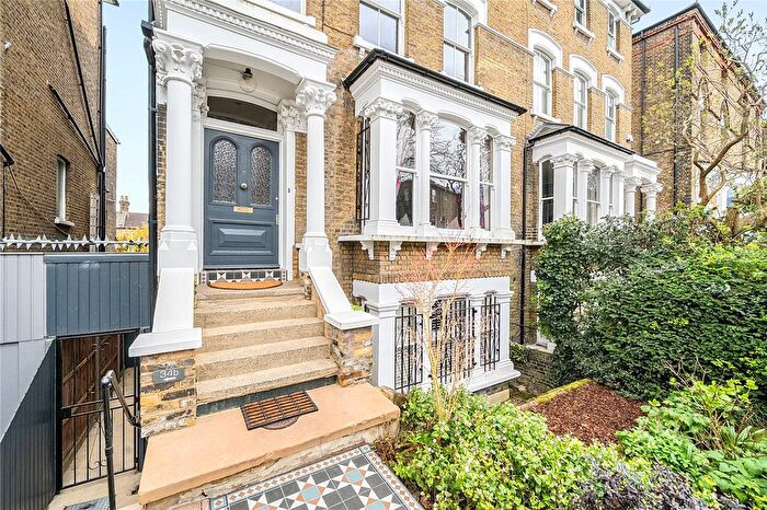 3 Bedroom Flat For Sale In Ashley Road, London, N19