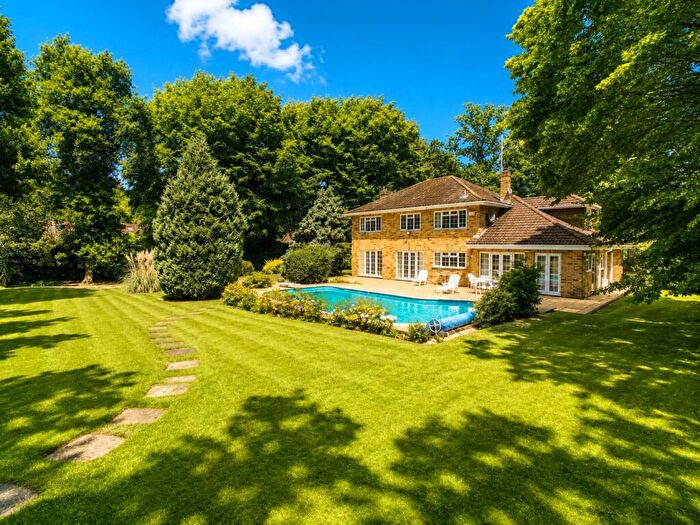 5 Bedroom Detached House To Rent In Old Avenue, West Byfleet, Surrey, KT14