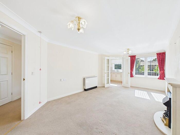 1 Bedroom Flat For Sale In Harold Road, Margate, CT9