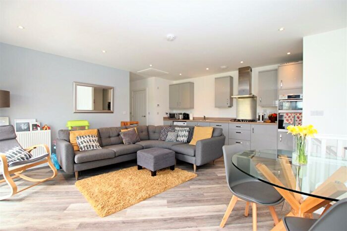 2 Bedroom Coach House To Rent In Windell Street, Combe Down, Bath, BA2