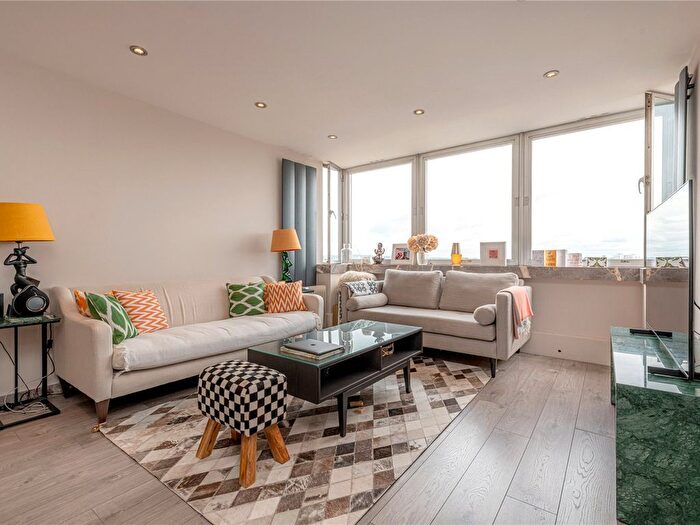 2 Bedroom Flat To Rent In Porchester Place, London, W2