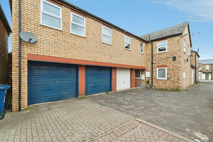 2 Bedroom Flat For Sale In Great Whyte, Ramsey, Huntingdon, PE26