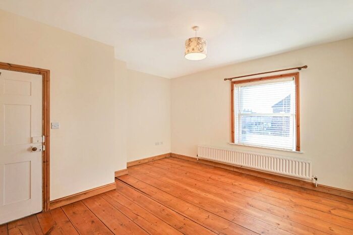 3 Bedroom Detached House For Sale In Meltonby Lodge, Kelfield Road, Riccall, YO19