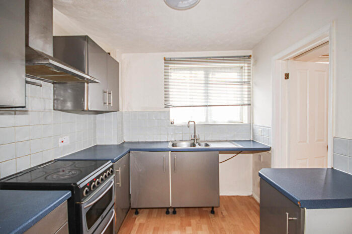 1 Bedroom Flat To Rent In Murston Road, Murston, Sittingbourne, Kent, ME10