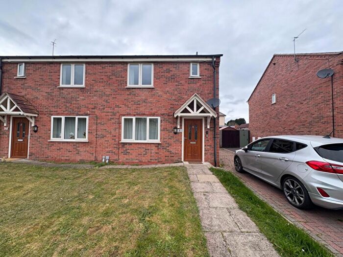 3 Bedroom Semi Detached House To Rent In Pilot Drive, Hucknall, NG15