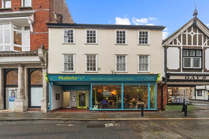 1 Bedroom Flat For Sale In Fore Street, Hertford, SG14