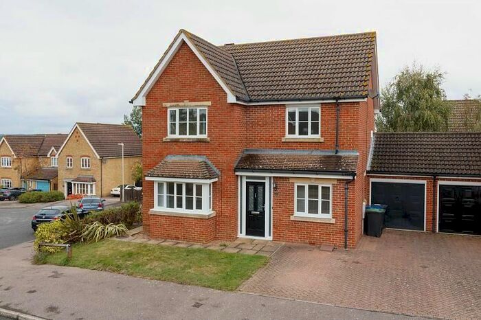 4 Bedroom Detached House To Rent In Magnolia Drive, Chartham, Canterbury, CT4