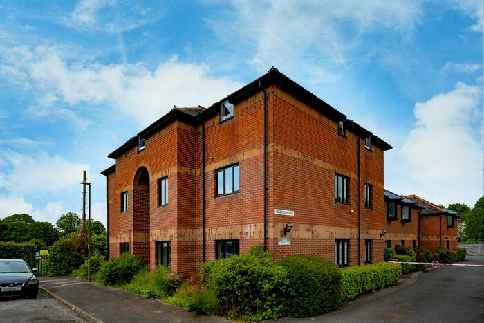 2 Bedroom Flat To Rent In Hendred Street, Oxford, OX4