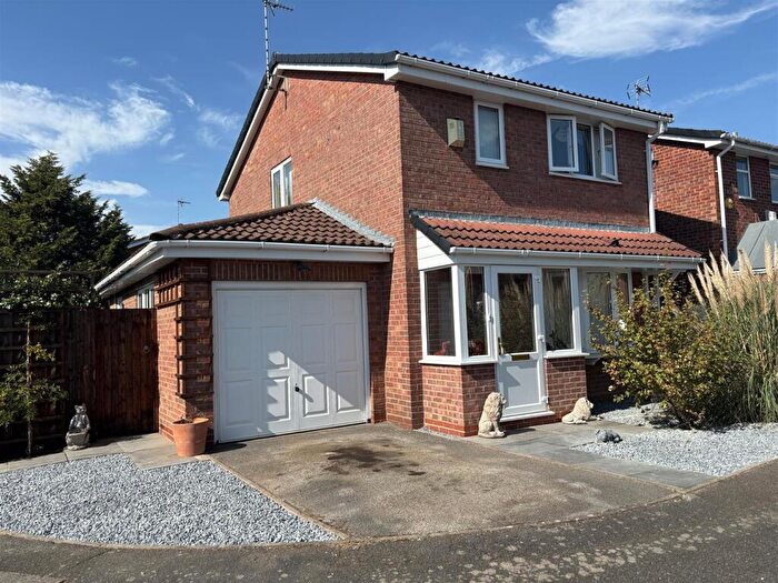 3 Bedroom Detached House For Sale In Plover Crescent, Anstey Heights, Leicester, LE4