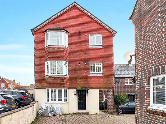 3 Bedroom Apartment For Sale In Forum Mews, Shorts Lane, Blandford Forum, Dorset, DT11