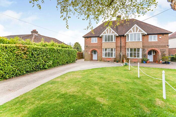 3 Bedroom House To Rent In Chartridge Lane, Chesham, HP5