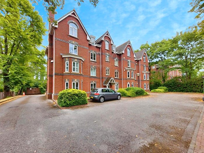 2 Bedroom Flat For Sale In Ellesmere Lodge, Ellesmere Road, Monton, M30