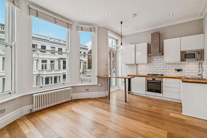 1 Bedroom Flat To Rent In Comeragh Road, London, W14