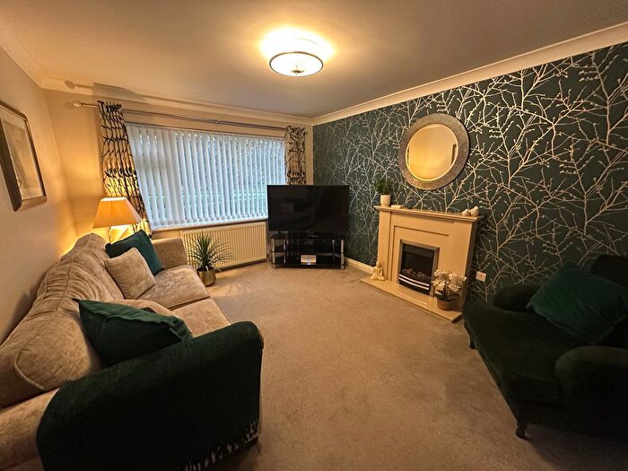 2 Bedroom Flat To Rent In Sandling Court, Middlesbrough, TS7