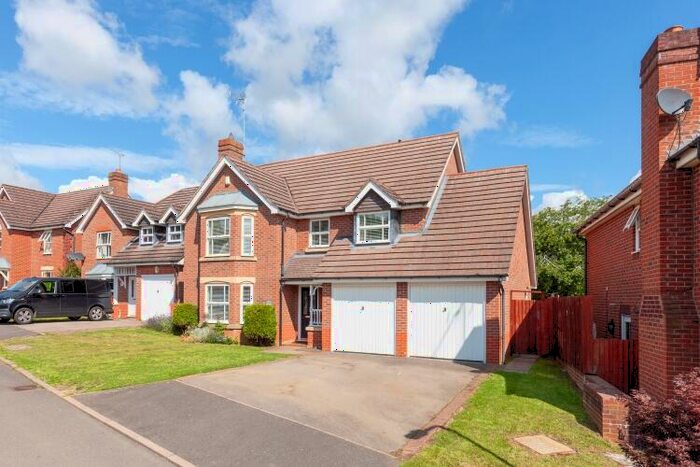 4 Bedroom Detached House To Rent In William Close, Banbury, OX16
