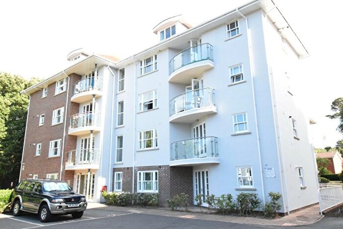 2 Bedroom Apartment To Rent In East Cliff Manor, Christchurch Road, BH1