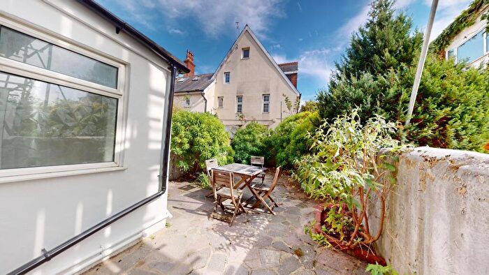 4 Bedroom Terraced House To Rent In Park Crescent Road, BN2