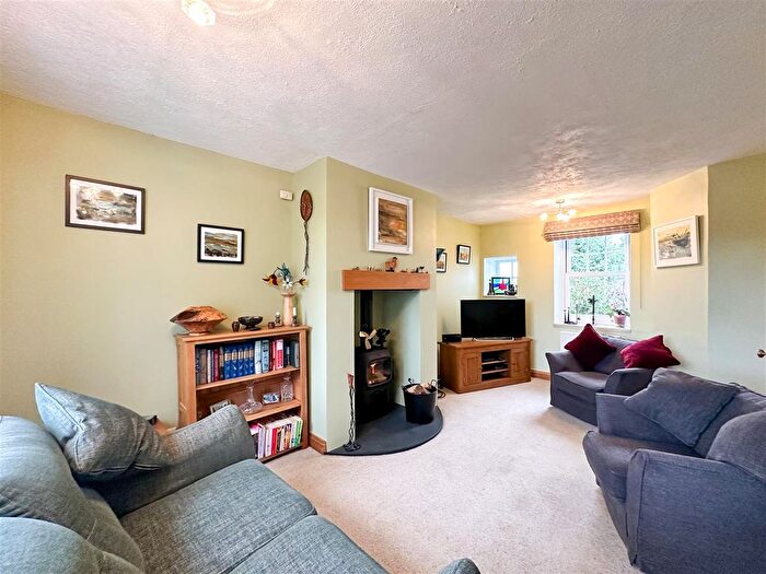 3 Bedroom Terraced House For Sale In Mile End, The Lizard, Helston, TR12