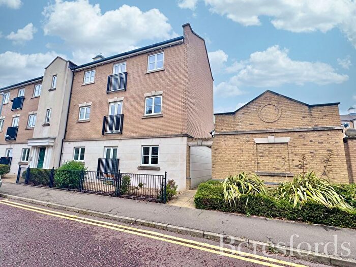 2 Bedroom Flat For Sale In Propelair Way, Colchester, CO4