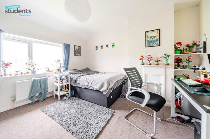 5 Bedroom Semi-Detached House To Rent In Manton Road, Brighton, East Sussex, BN2