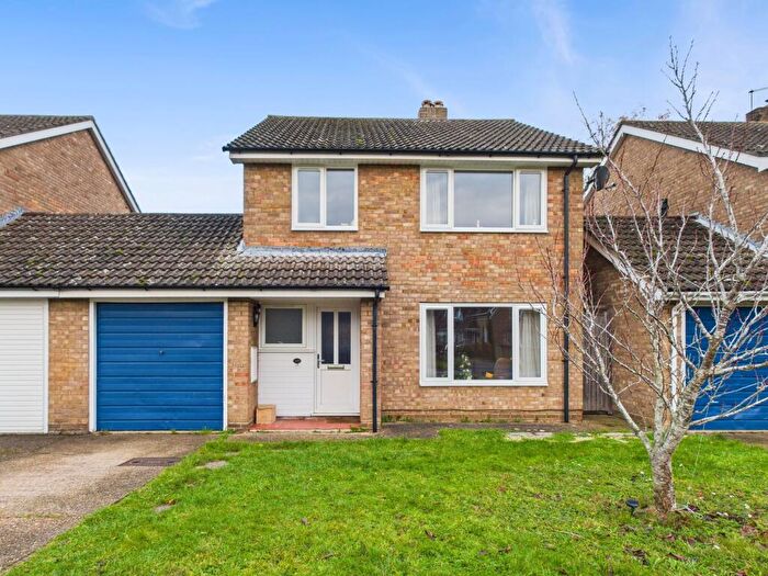 3 Bedroom Link Detached House For Sale In Great North Road, Alconbury, Cambridgeshire., PE28