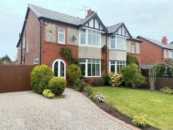 4 Bedroom Semi-Detached House To Rent In Elson Road, Formby, Liverpool, L37