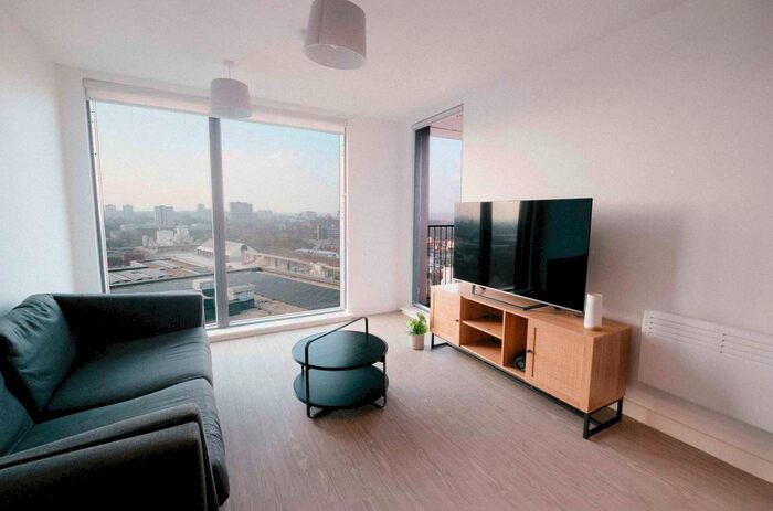 1 Bedroom Flat To Rent In The Landmark, Salford, Manchester, M5