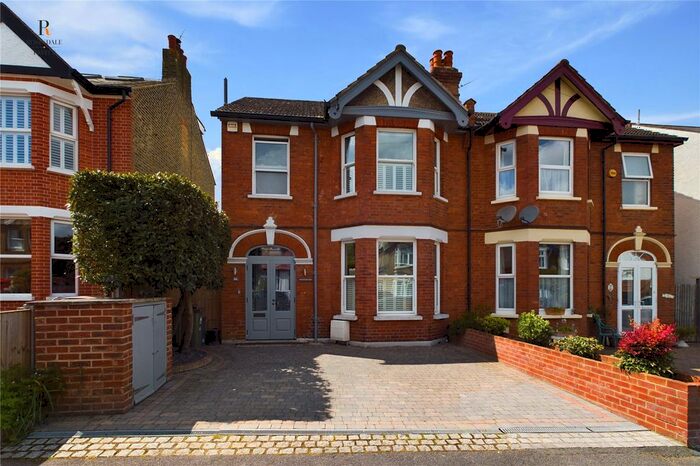 4 Bedroom Semi-Detached House To Rent In Taylor Road, Wallington, SM6