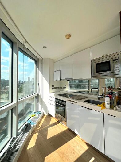 1 Bedroom Flat To Rent In Ontario Tower, Fairmont Avenue, Canary Wharf, Blackwall, London, E14
