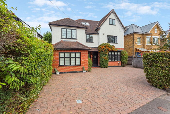 5 Bedroom Detached House For Sale In Wellington Road, Hatch End, HA5