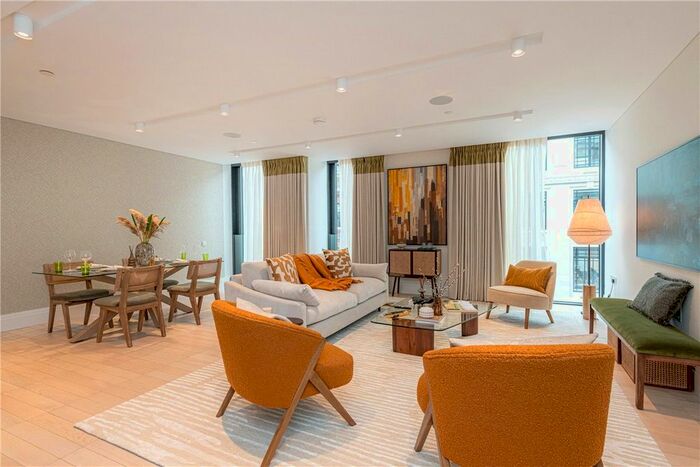 2 Bedroom Flat To Rent In Cork Street, Mayfair, London, W1S