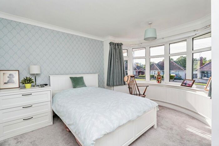2 Bedroom Detached House For Sale In Ashdene Road, Ashurst, Southampton, Hampshire, SO40