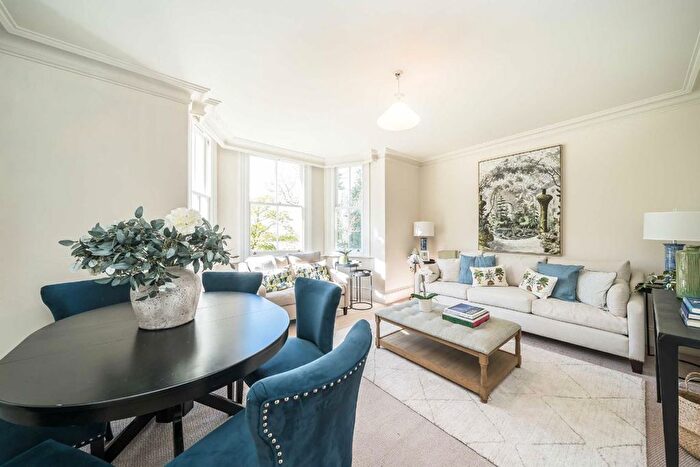 3 Bedroom Flat To Rent In Streatham Common North, Streatham, SW16