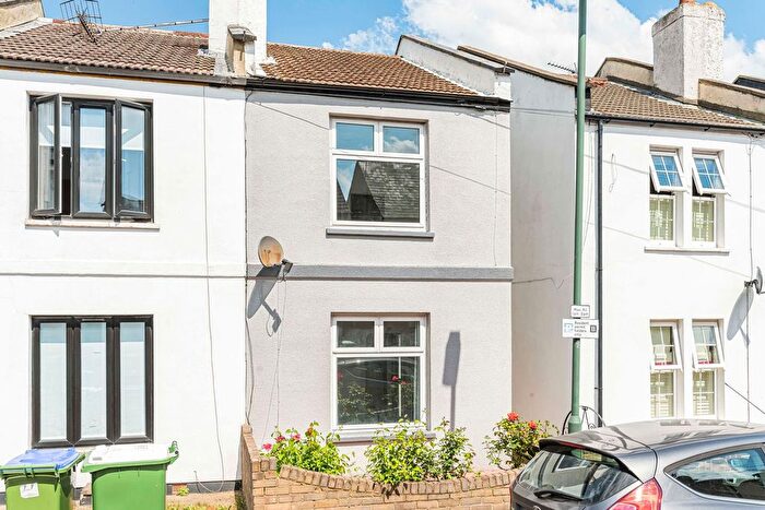 2 Bedroom Property To Rent In Stanley Road, Sidcup, DA14