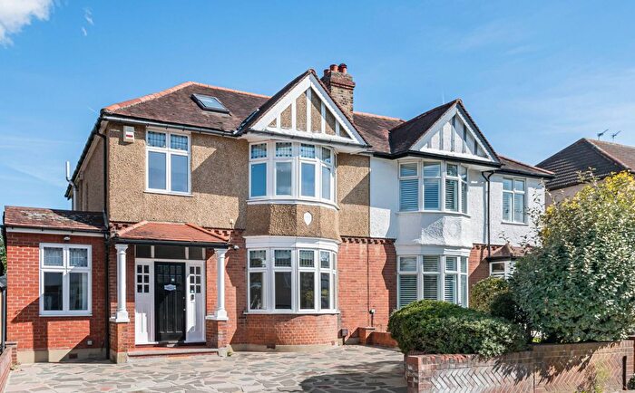 5 Bedroom Semi-detached House For Sale In Coniston Road, Bromley, BR1