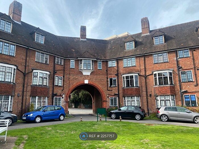 1 Bedroom Flat To Rent In Condor Court, Guildford, GU2