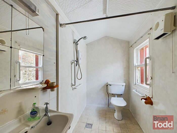 5 Bedroom Detached House For Sale In Curran Road, Larne, BT40
