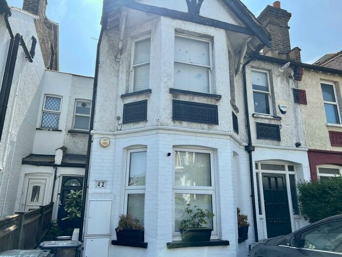 Studio To Rent In Oakfield Road, Croydon, CR0