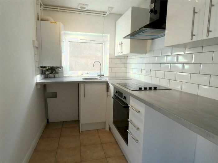 2 Bedroom Apartment To Rent In Victoria Street, Llandudno, Conwy, LL30
