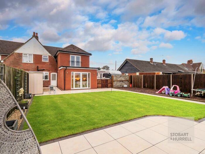 3 Bedroom Semi-Detached House For Sale In Market Street, Tunstead, Norfolk, NR12