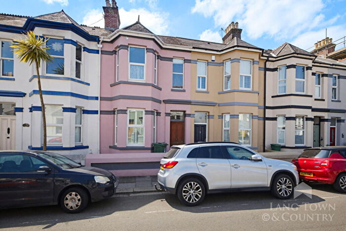 3 Bedroom Terraced House For Sale In Gifford Place, Peverell, Plymouth, PL3