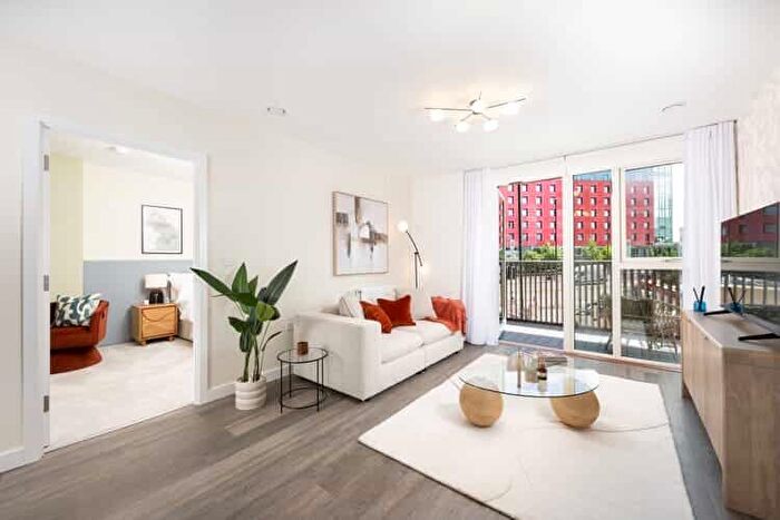 2 Bedroom Flat For Sale In So Resi North Acton, W3