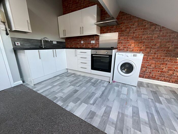 1 Bedroom Flat To Rent In Grosvenor Crescent, Scarborough, YO11